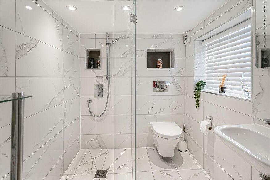 Additional image 8 of Hatching Green, Harpenden, AL5