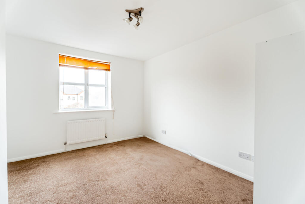 Additional image 7 of Cheltenham Court, Dexter Close, St Albans, Herts, AL1