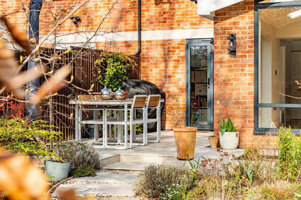 Additional image 12 of The Walled Garden, Tewin Water, Welwyn