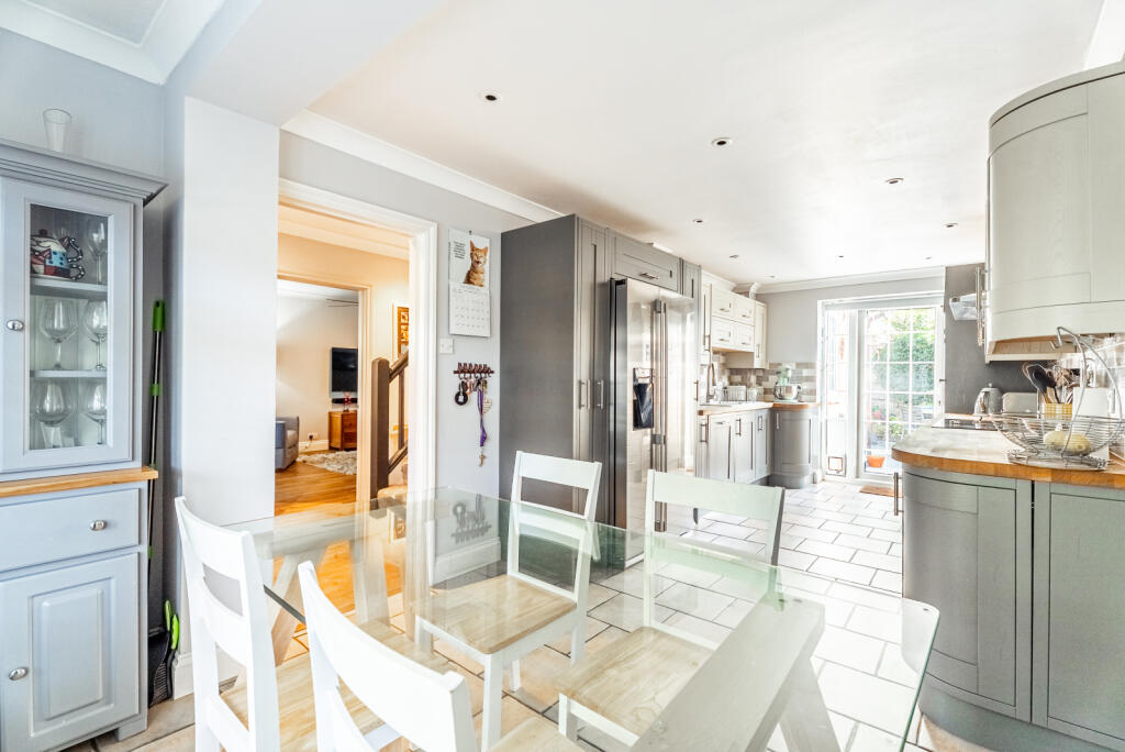 Additional image 5 of Harpenden Road, St. Albans, Hertfordshire, AL3