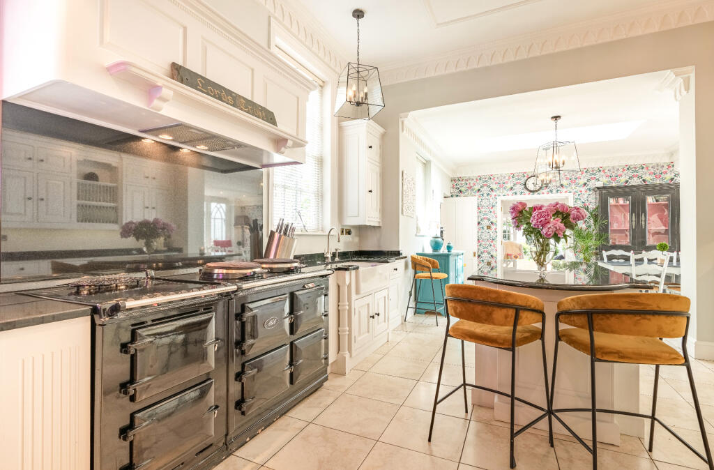 Additional image 8 of Hollies Drive, Mucklow Hill, Halesowen