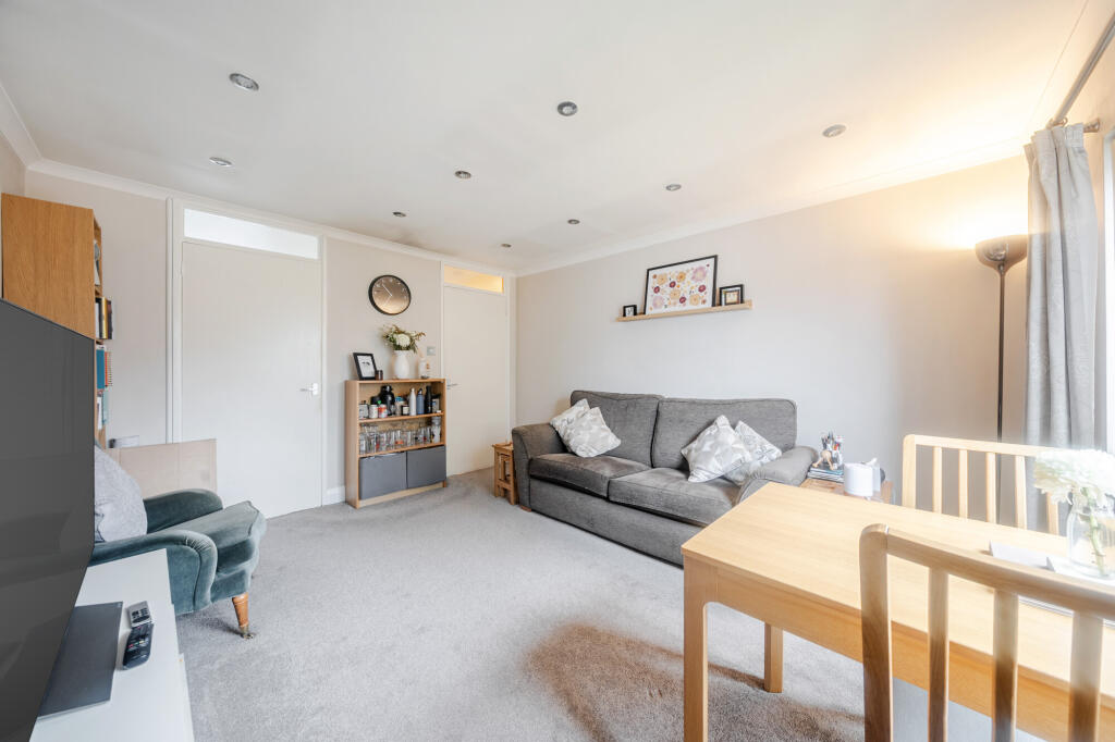 Additional image 7 of Pearces Walk, St. Albans, AL1