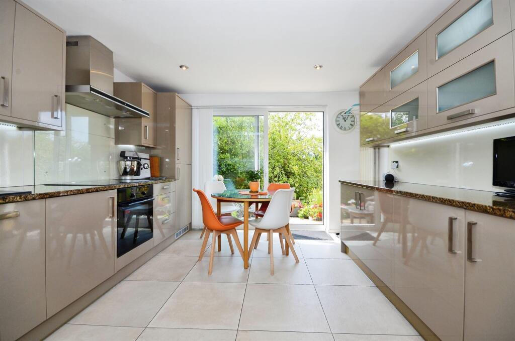 Additional image 13 of Old Watling Street, Flamstead, St. Albans