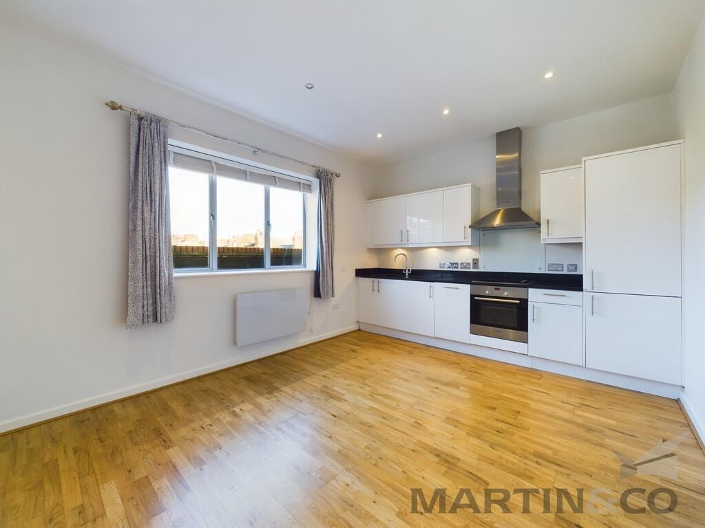 Additional image 3 of Close to City Centre and Station