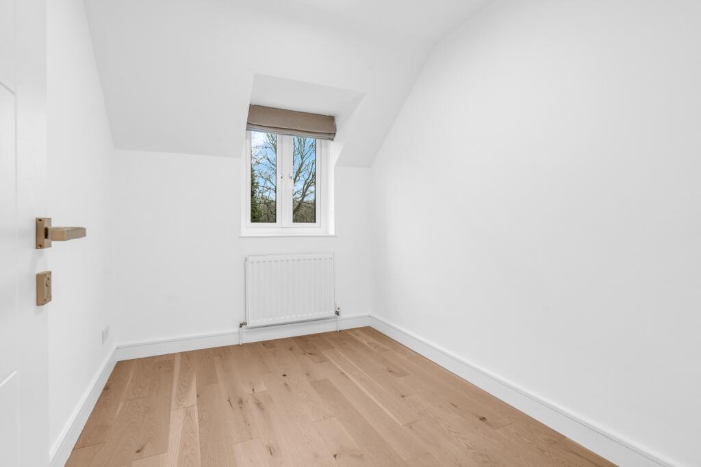 Additional image 20 of Dalewood, Welwyn Garden City, Hertfordshire, AL7