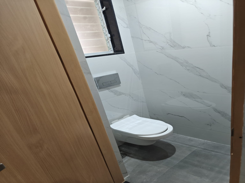 Additional image 3 of Hill Road, Bandra West, Mumbai