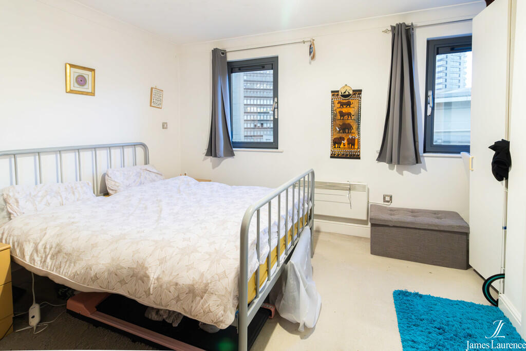 Additional image 11 of The Green Apartments, Broadway Plaza, B16