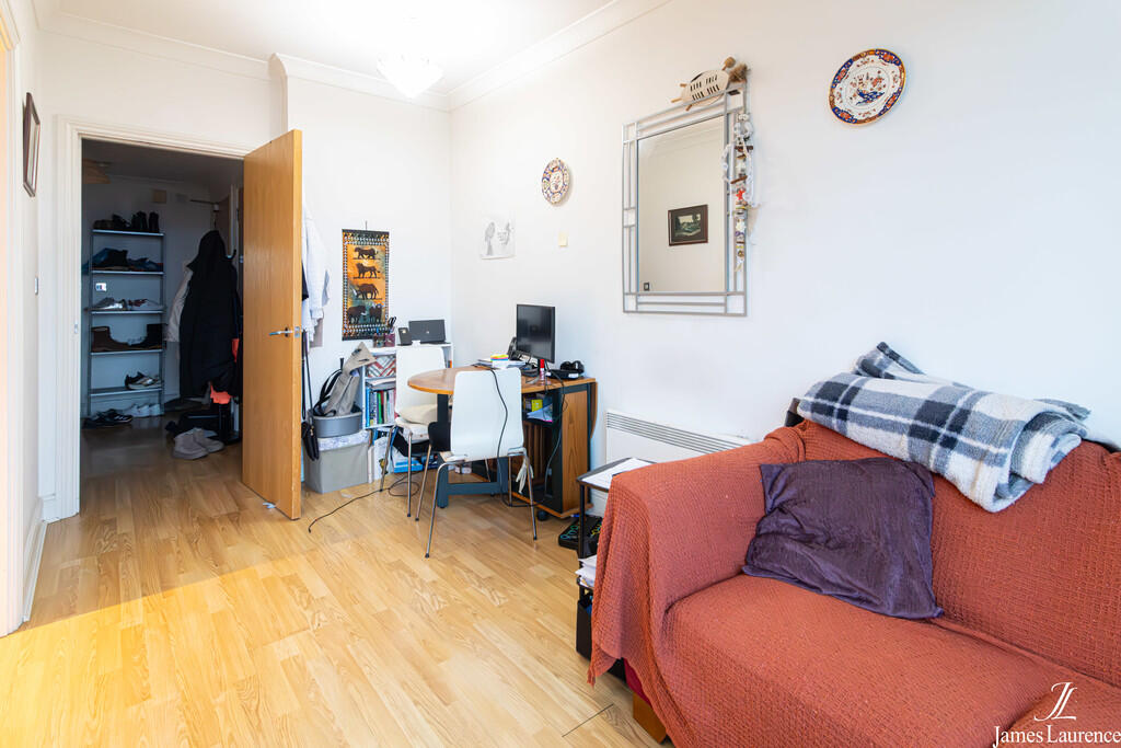 Additional image 5 of The Green Apartments, Broadway Plaza, B16