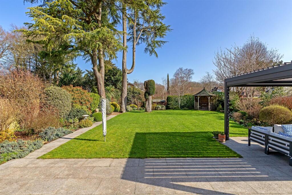 Additional image 26 of Sunderland Avenue, St. Albans