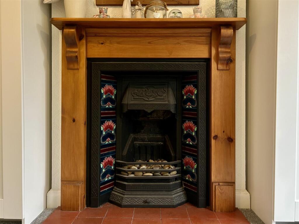 Additional image 24 of Barrs Road, Cradley Heath