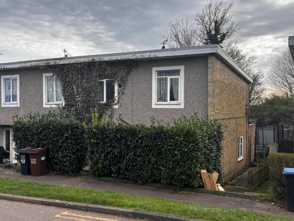 Robins Way, Hatfield