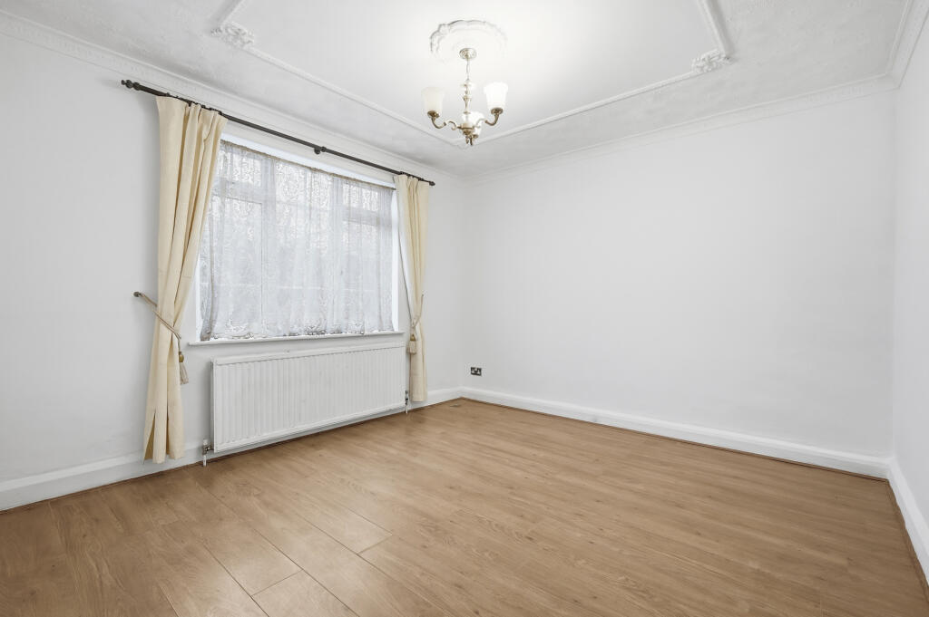 Additional image 13 of Mount Drive, Park Street, St. Albans