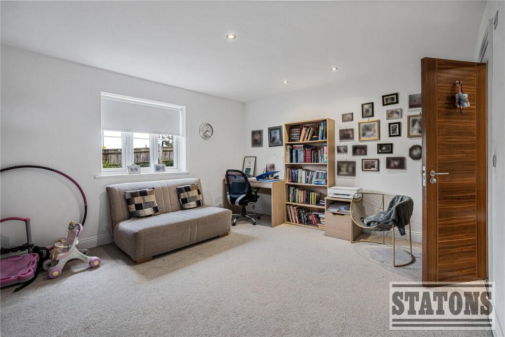 Additional image 9 of Green Close, Brookmans Park, Hertfordshire, AL9