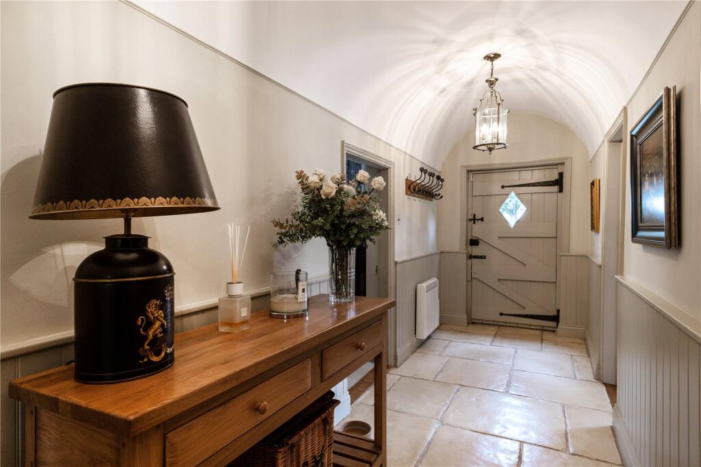 Additional image 4 of Rabley Heath Road, Welwyn, Hertfordshire, AL6