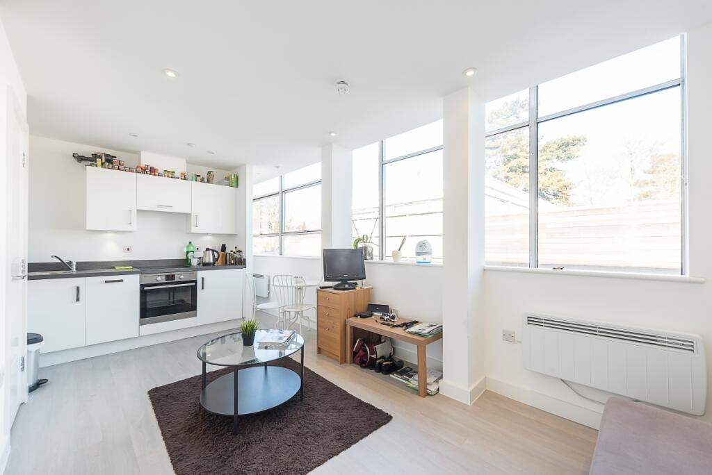 Additional image 9 of Hatfield Road Newsom Place AL1