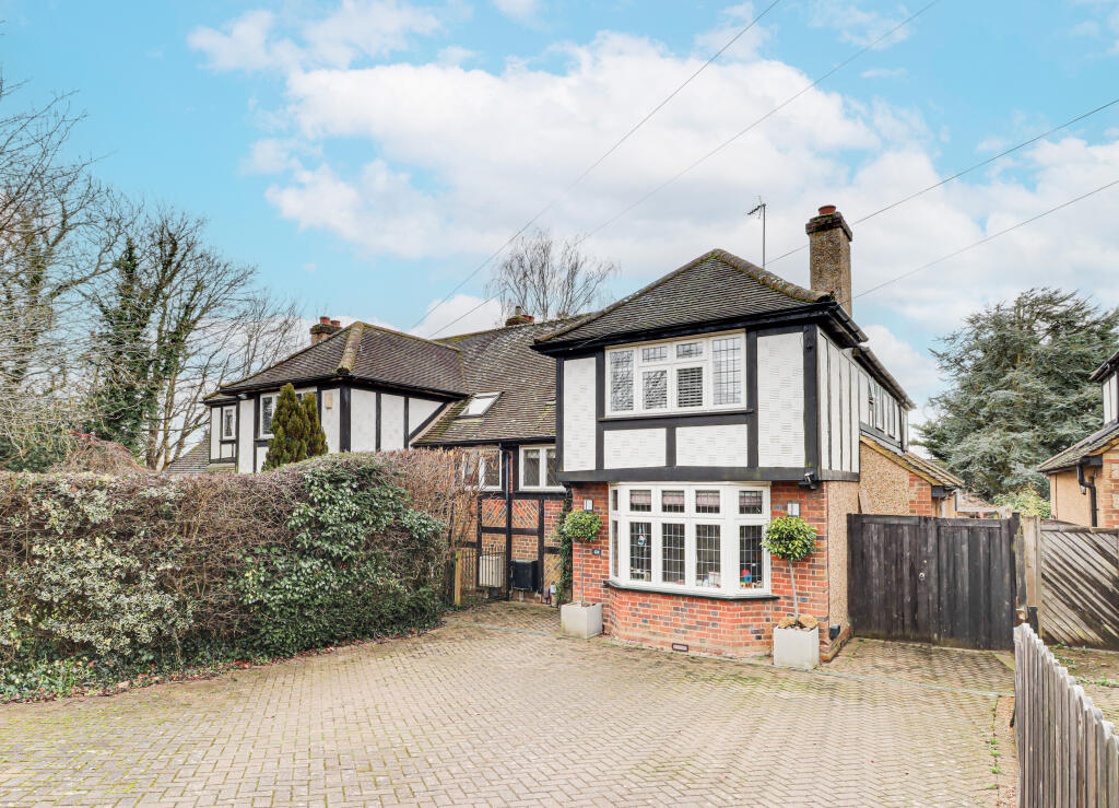 Piggottshill Lane, Harpenden, Hertfordshire, AL5