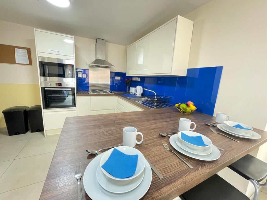 Additional image 9 of 18-20 Dawlish Road