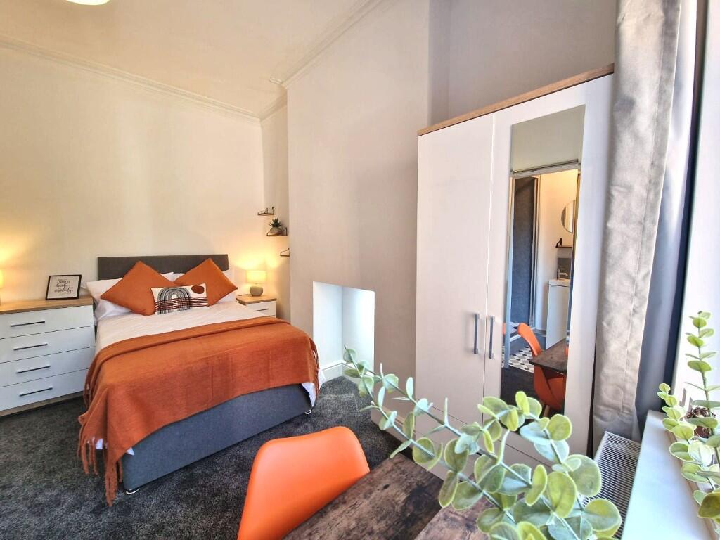 Gillott Road, Birmingham, B16