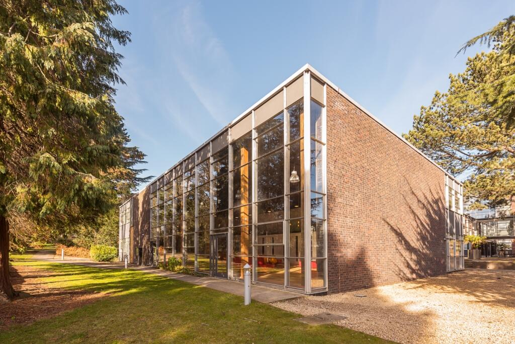 Hatfield Road Newsom Place AL1