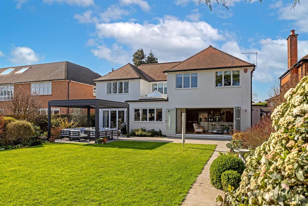 Additional image 32 of Sunderland Avenue, St. Albans