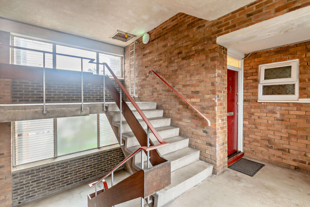 Additional image 8 of Hollybush House, Hollybush Lane, Hertfordshire, AL7