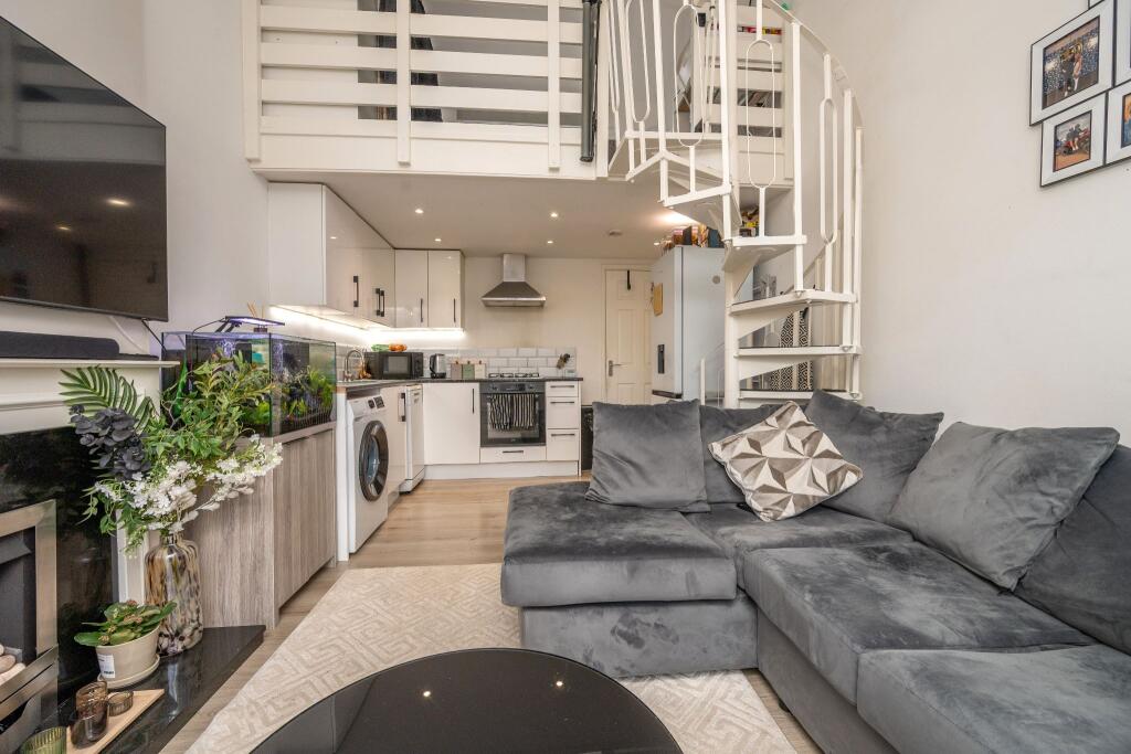 Additional image 20 of Smiths Way, Alcester, B49