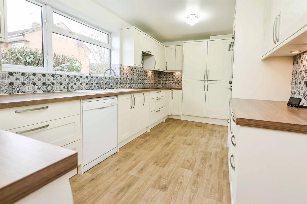 Additional image 3 of The Close, Hollywood, Birmingham