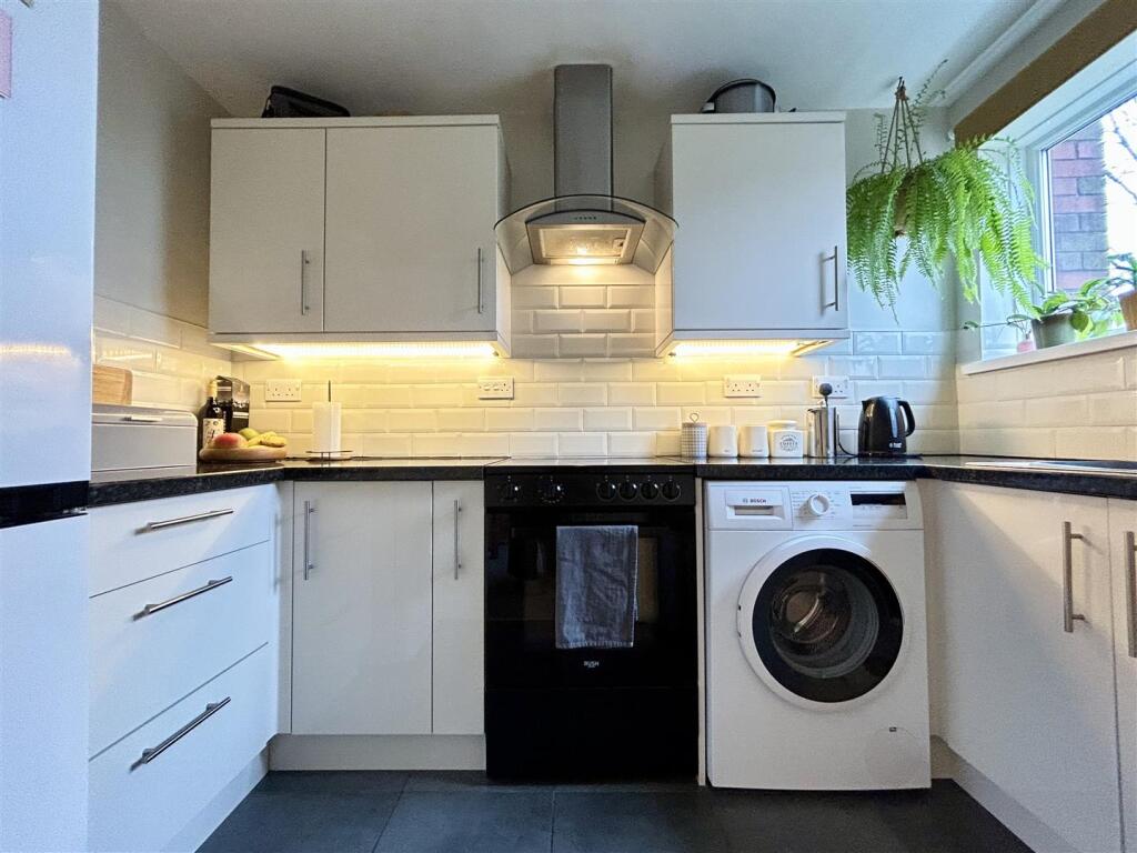 Additional image 11 of Spiral Close, Halesowen