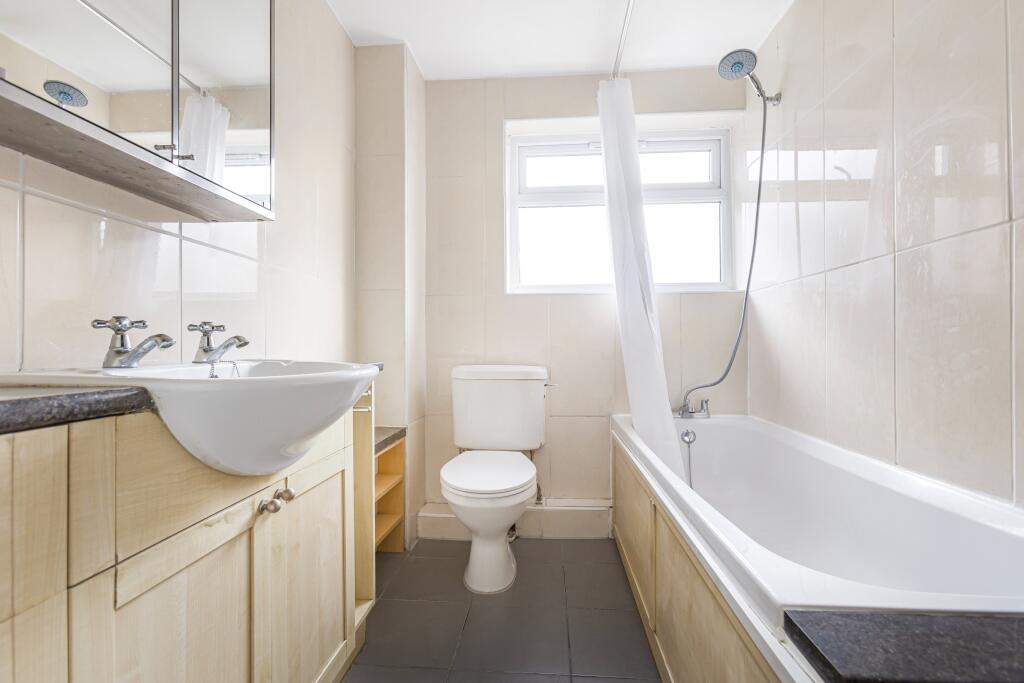 Additional image 4 of Abbots Park, St Albans, AL1