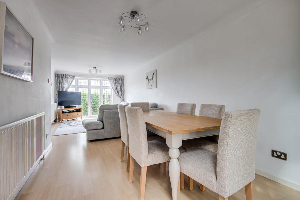 Additional image 9 of Knowle Drive, Harpenden, Hertfordshire, AL5