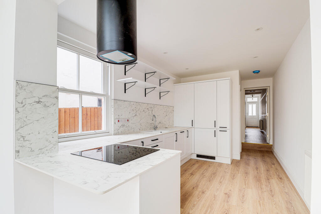 Additional image 10 of Gombards, St Albans, AL3