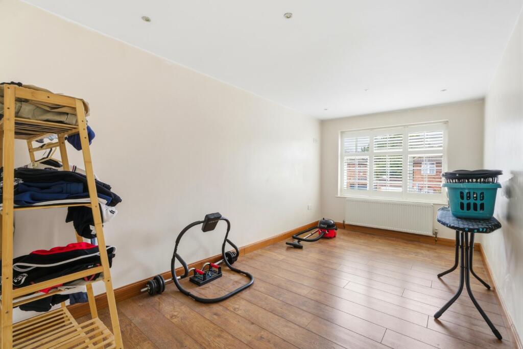 Additional image 18 of Spooners Drive, Park Street, St. Albans, Hertfordshire, AL2