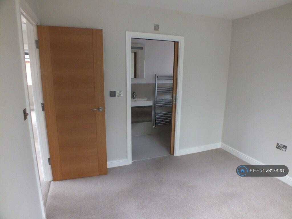 Additional image 9 of Holly Close, St. Albans, AL1