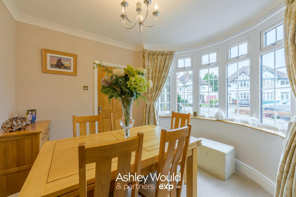 Additional image 5 of Oak Tree Crescent, Halesowen, B62 9DA