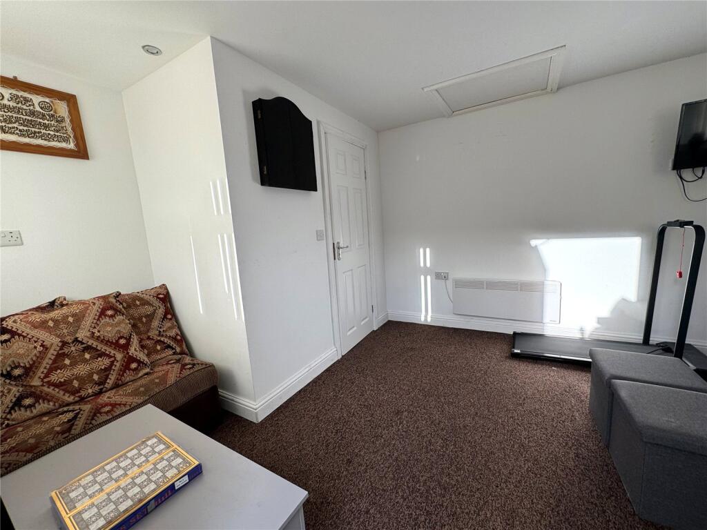 Additional image 11 of Fosbrooke Road, Birmingham, West Midlands, B10