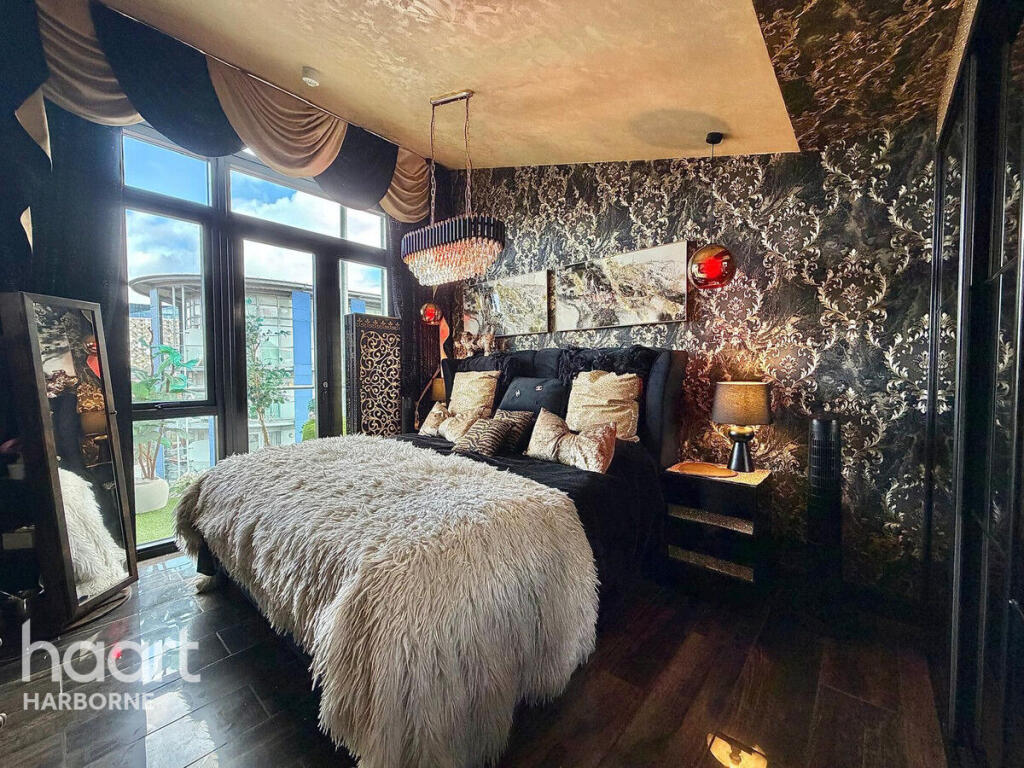 Additional image 8 of Luxury Apartment, Park Central