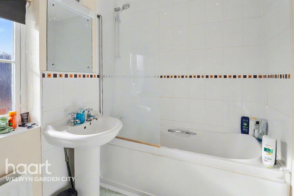 Additional image 21 of Fillingham Way, Hatfield