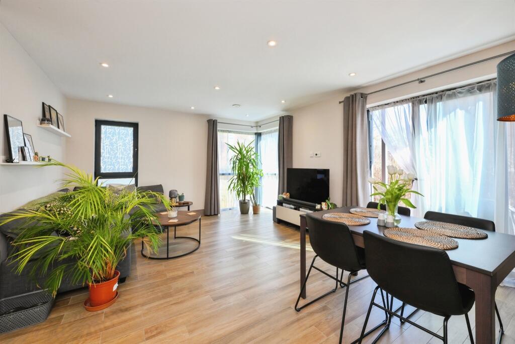 Additional image 5 of Groom Place, Welwyn Garden City