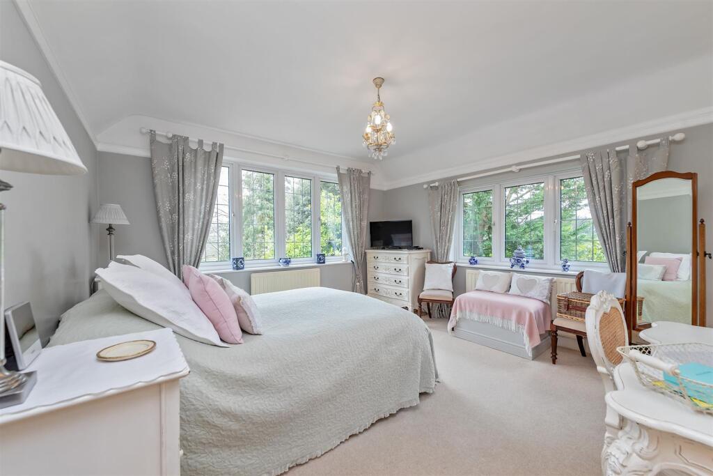 Additional image 18 of Kentish Lane, Brookmans Park