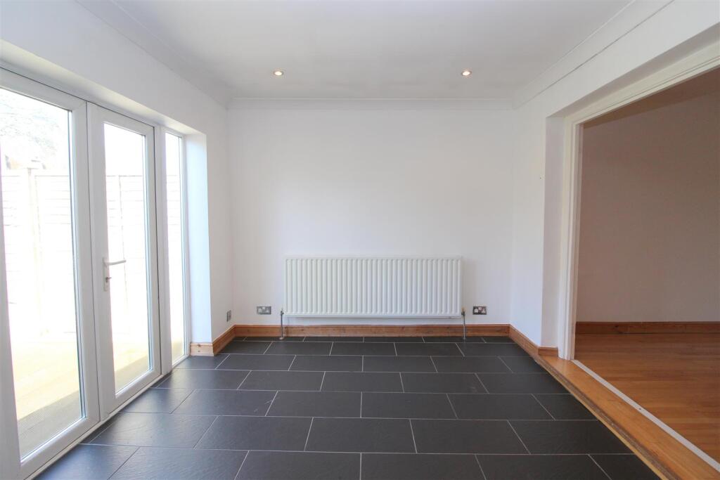 Additional image 6 of Roestock Gardens, Colney Heath, St. Albans