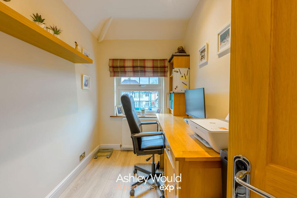 Additional image 19 of Oak Tree Crescent, Halesowen, B62 9DA