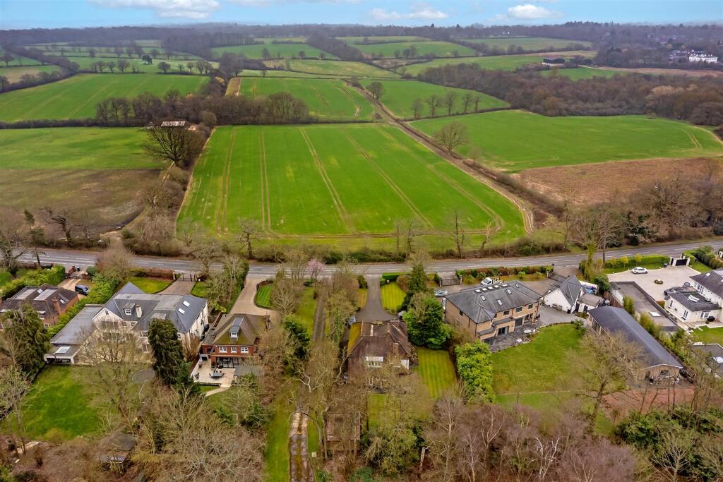 Additional image 41 of Kentish Lane, Brookmans Park