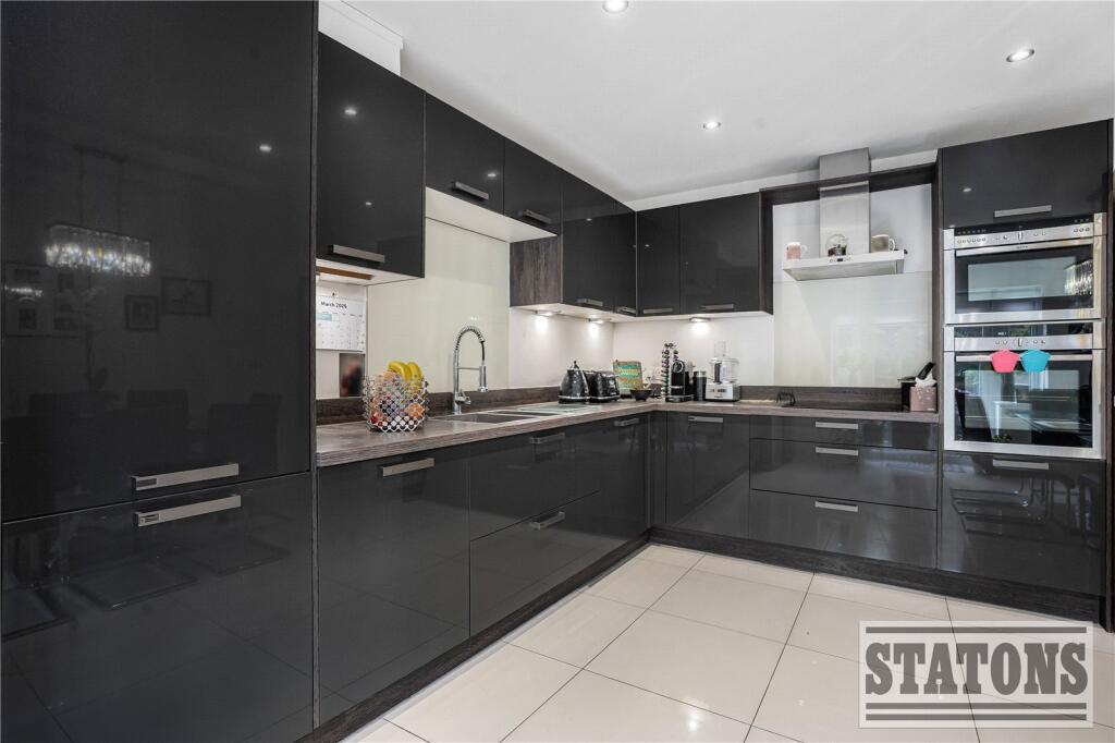 Additional image 5 of Green Close, Brookmans Park, Hertfordshire, AL9