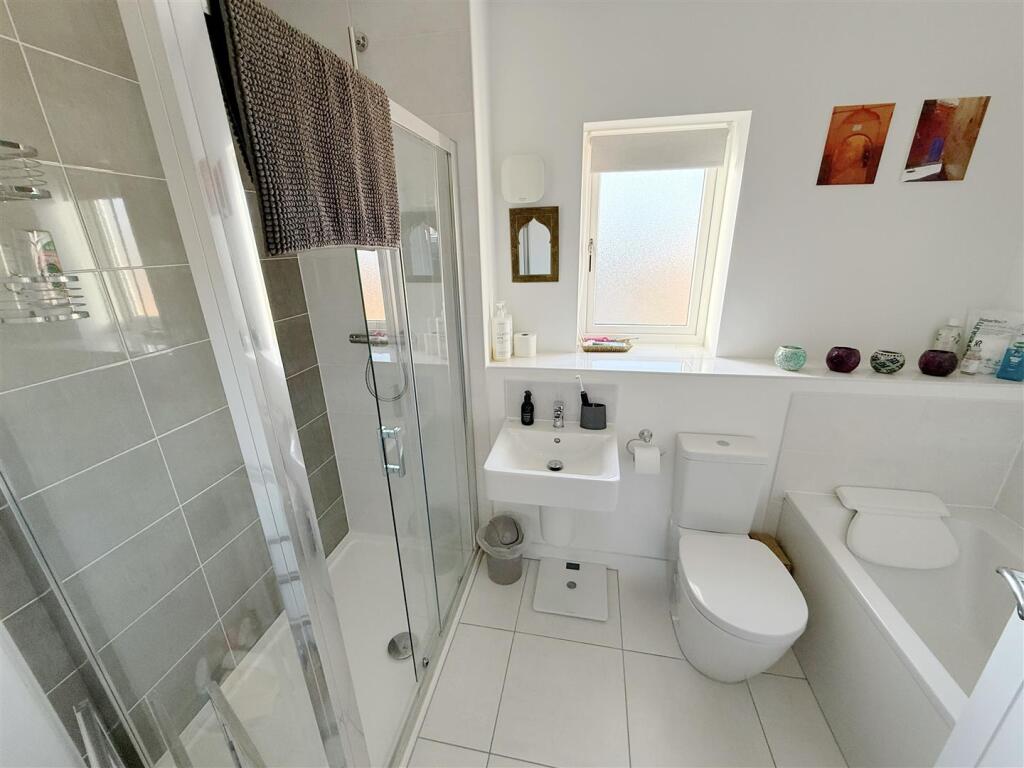 Additional image 14 of Damson Way, Bidford-On-Avon, Alcester