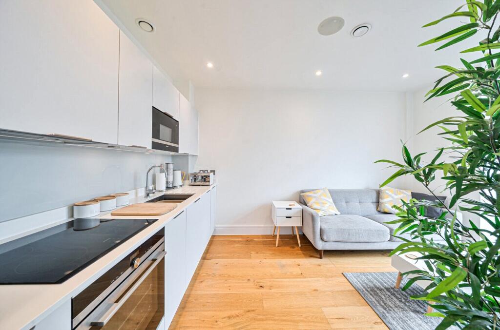 Additional image 4 of Broadwater Road, Welwyn Garden City, Hertfordshire