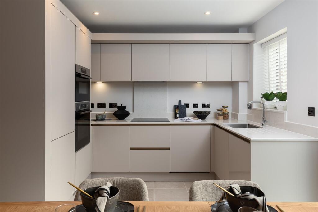 Additional image 6 of No 16, Maybank, Manor Way, Halesowen