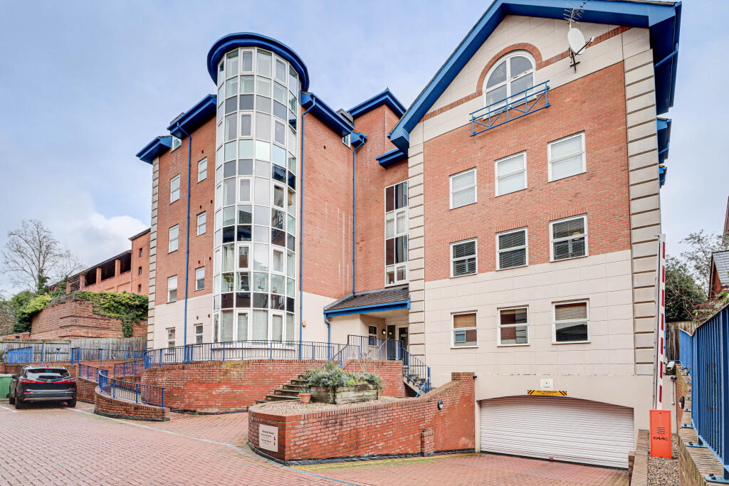 London Road, St. Albans, Hertfordshire, AL1