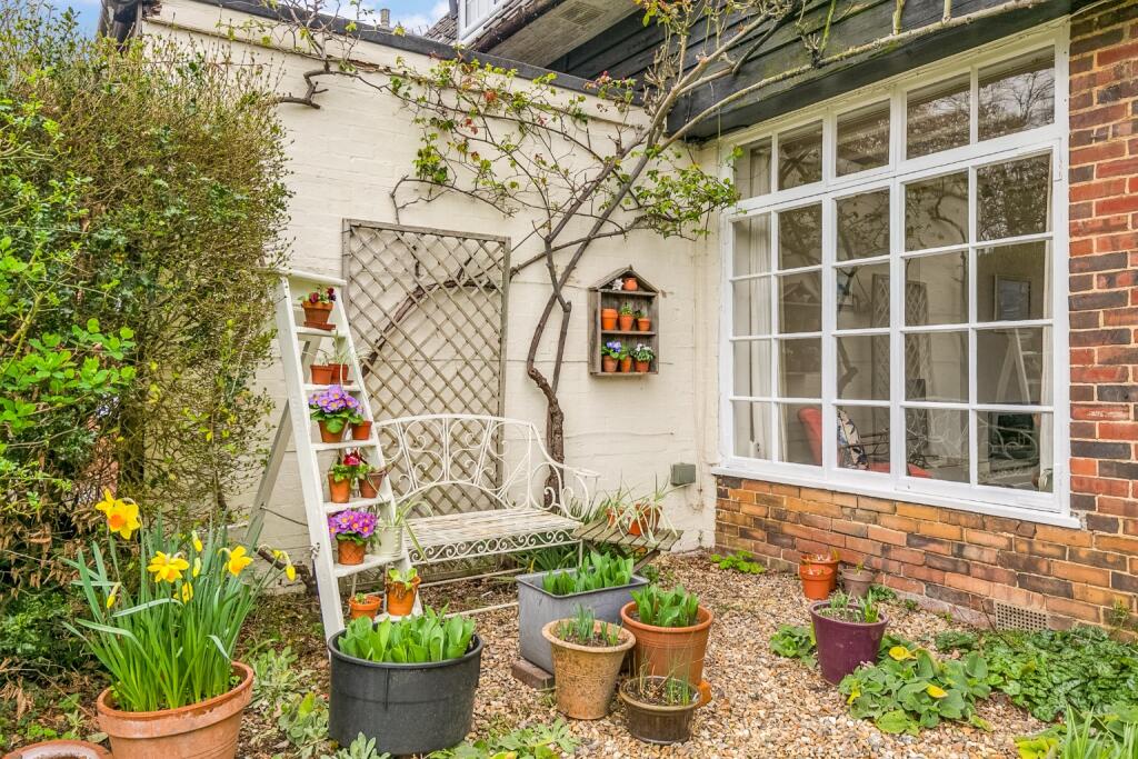 Additional image 24 of Coneydale, Welwyn Garden City, Hertfordshire, AL8