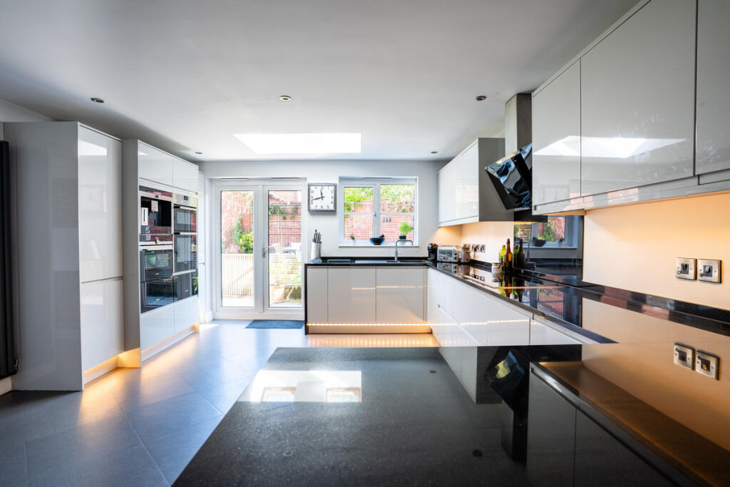 Additional image 4 of Penshurst Road Bromsgrove, Worcestershire, B60 2SL