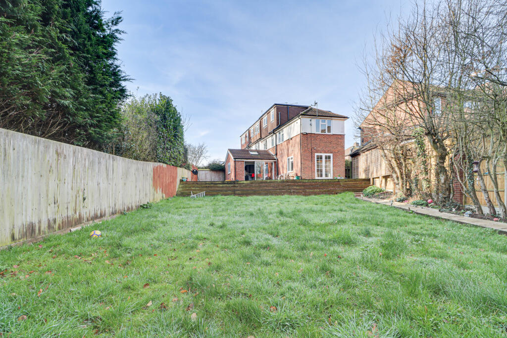 Additional image 15 of Glemsford Drive, Harpenden, Hertfordshire, AL5